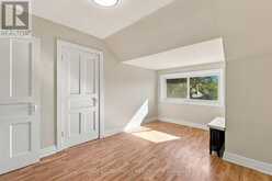 100 BALSAM AVENUE S | Hamilton Ontario | Slide Image Forty-two