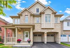 33 MOSELY CRESCENT | Ajax Ontario | Slide Image One