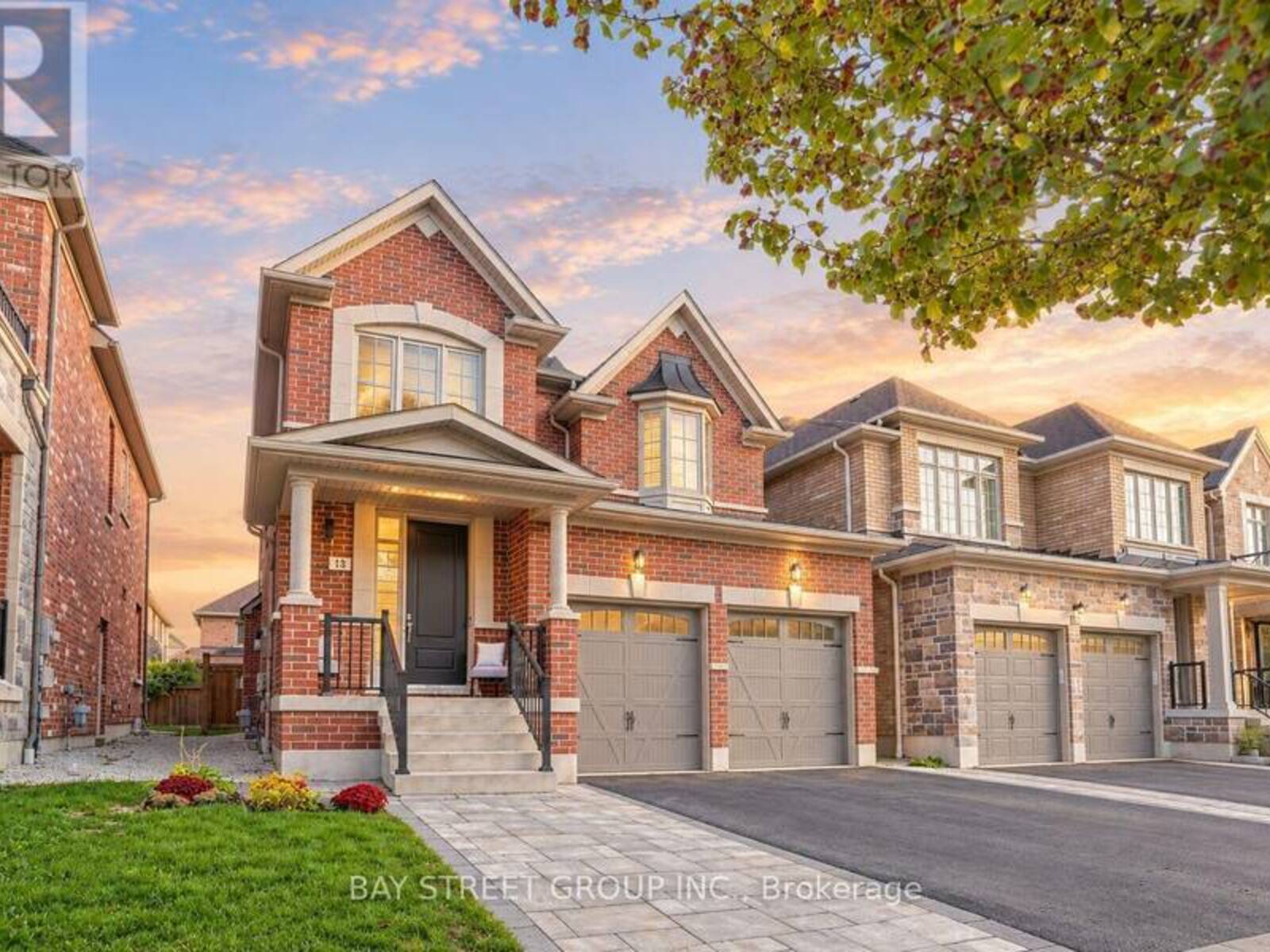 13 MICKLEFIELD AVENUE, Whitby, Ontario L1P 0C2