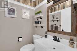 48 OREN BOULEVARD | Barrie Ontario | Slide Image Nine