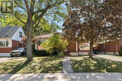 56 EVERTON PLACE | Hamilton Ontario | Slide Image Three