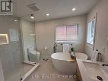 29 BATSON DRIVE | Aurora Ontario | Slide Image Thirty