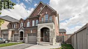 47 GOODSWAY TRAIL | Brampton Ontario | Slide Image Three