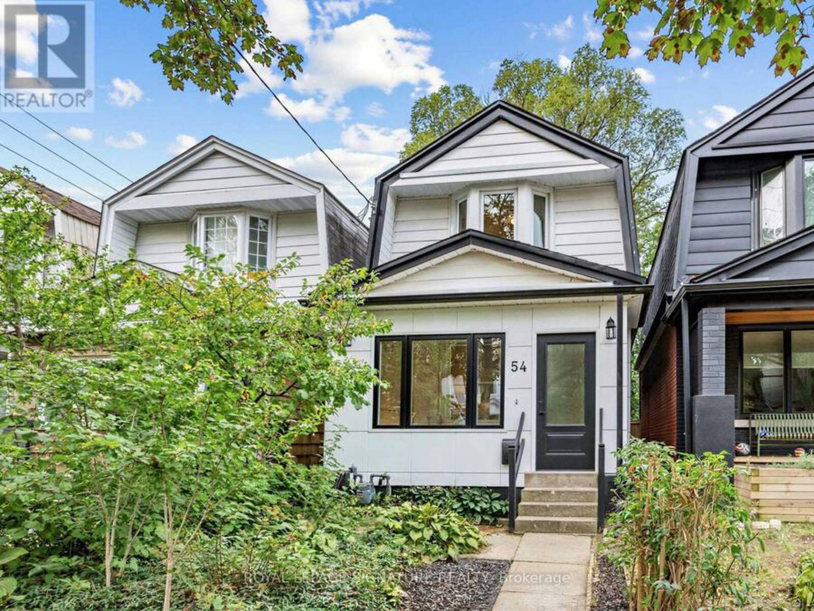 54 ROSEHEATH AVENUE, Toronto, Ontario M4C 3P5