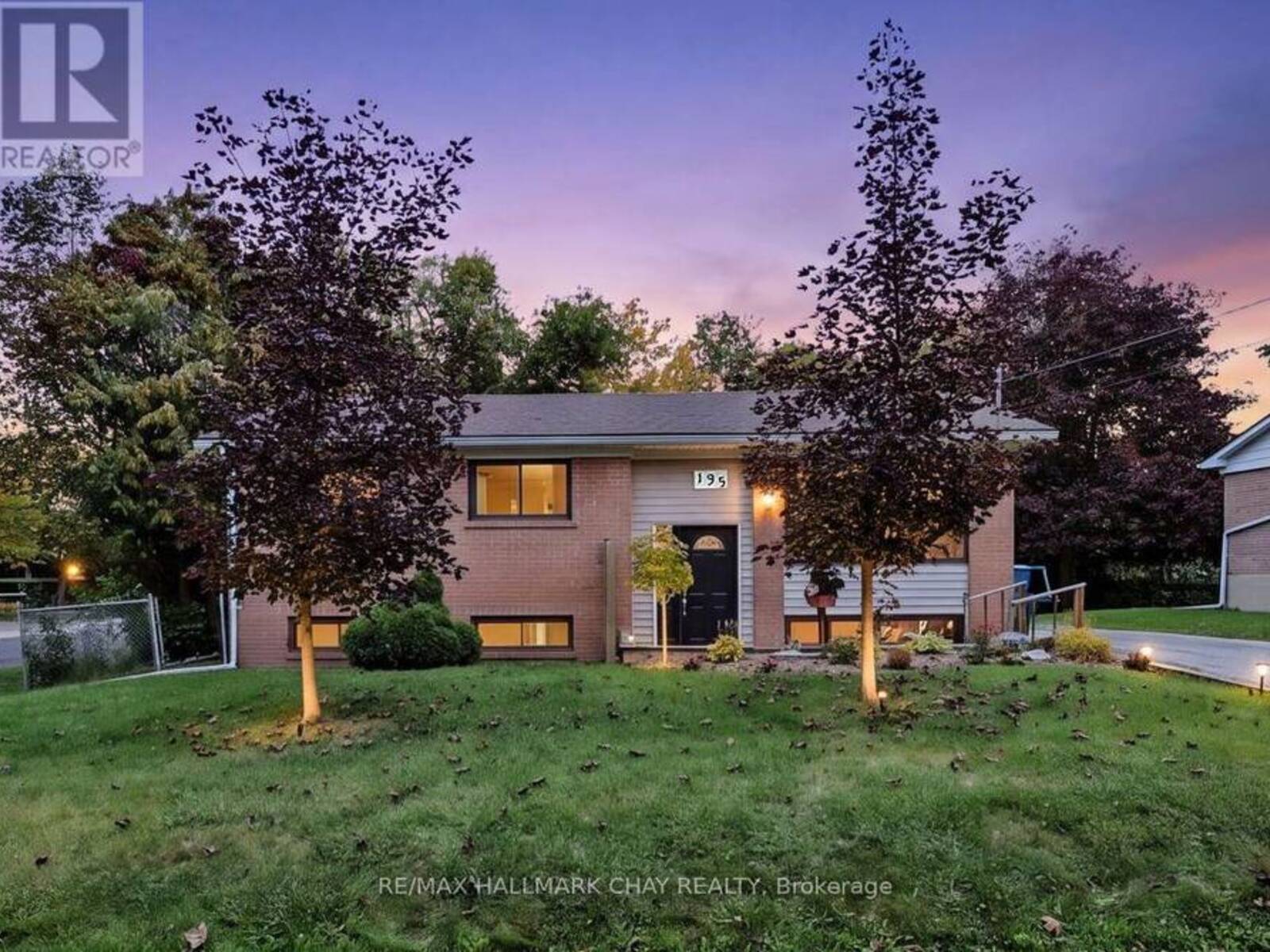135 PETER STREET, East Gwillimbury, Ontario L9N 1L2