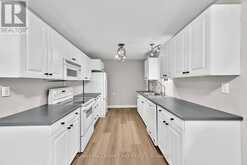 135 PETER STREET | East Gwillimbury Ontario | Slide Image Eighteen