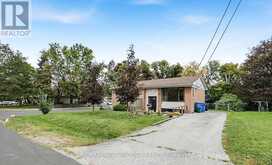 135 PETER STREET | East Gwillimbury Ontario | Slide Image Two