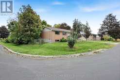 135 PETER STREET | East Gwillimbury Ontario | Slide Image Three