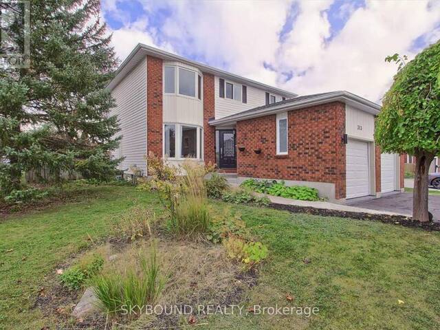 313 HICKLING TRAIL Barrie Ontario, L4M 5Y2 - 3 Bedrooms Home For Sale