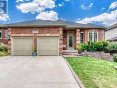 25 PINECLIFF CRESCENT Barrie Ontario, L4N 5V2