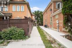 65 PRESSED BRICK DRIVE | Brampton Ontario | Slide Image Four