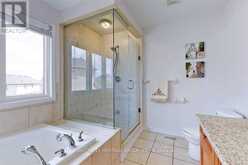 35 CLIFF GUNN ROAD | Newmarket Ontario | Slide Image Thirty-three