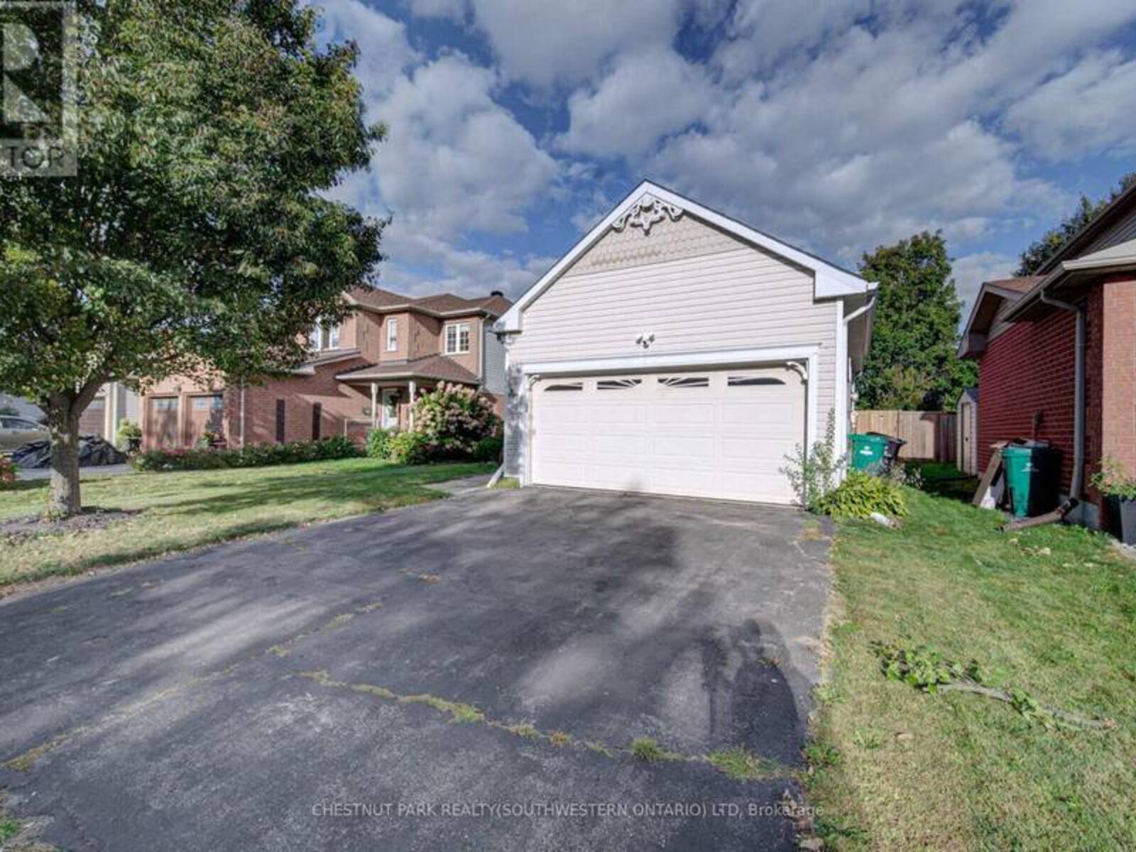 317 CHRISTOPHER DRIVE, Cambridge, Ontario N1P 1C6