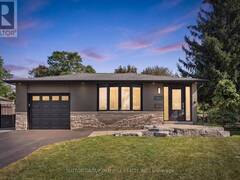 1233 MICHAEL CRESCENT Cambridge Ontario, N3H 2R1