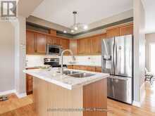 614 MCBEAN AVENUE N | Newmarket Ontario | Slide Image Fifteen