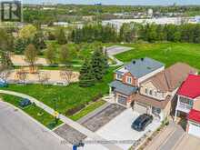614 MCBEAN AVENUE N | Newmarket Ontario | Slide Image Forty-four