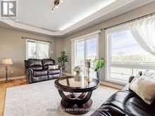 614 MCBEAN AVENUE N | Newmarket Ontario | Slide Image Five