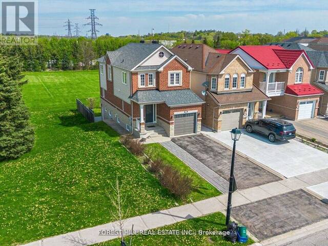 614 MCBEAN AVENUE N Newmarket Ontario, L3X 2L5 - 4 Bedrooms Home For Sale