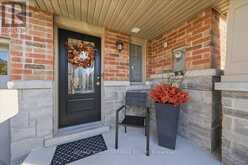 145 HUTCHINSON DRIVE | Alliston Ontario | Slide Image Four