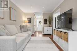 484 BARTHOLOMEW DRIVE | Newmarket Ontario | Slide Image Ten