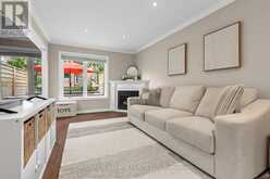 484 BARTHOLOMEW DRIVE | Newmarket Ontario | Slide Image Six