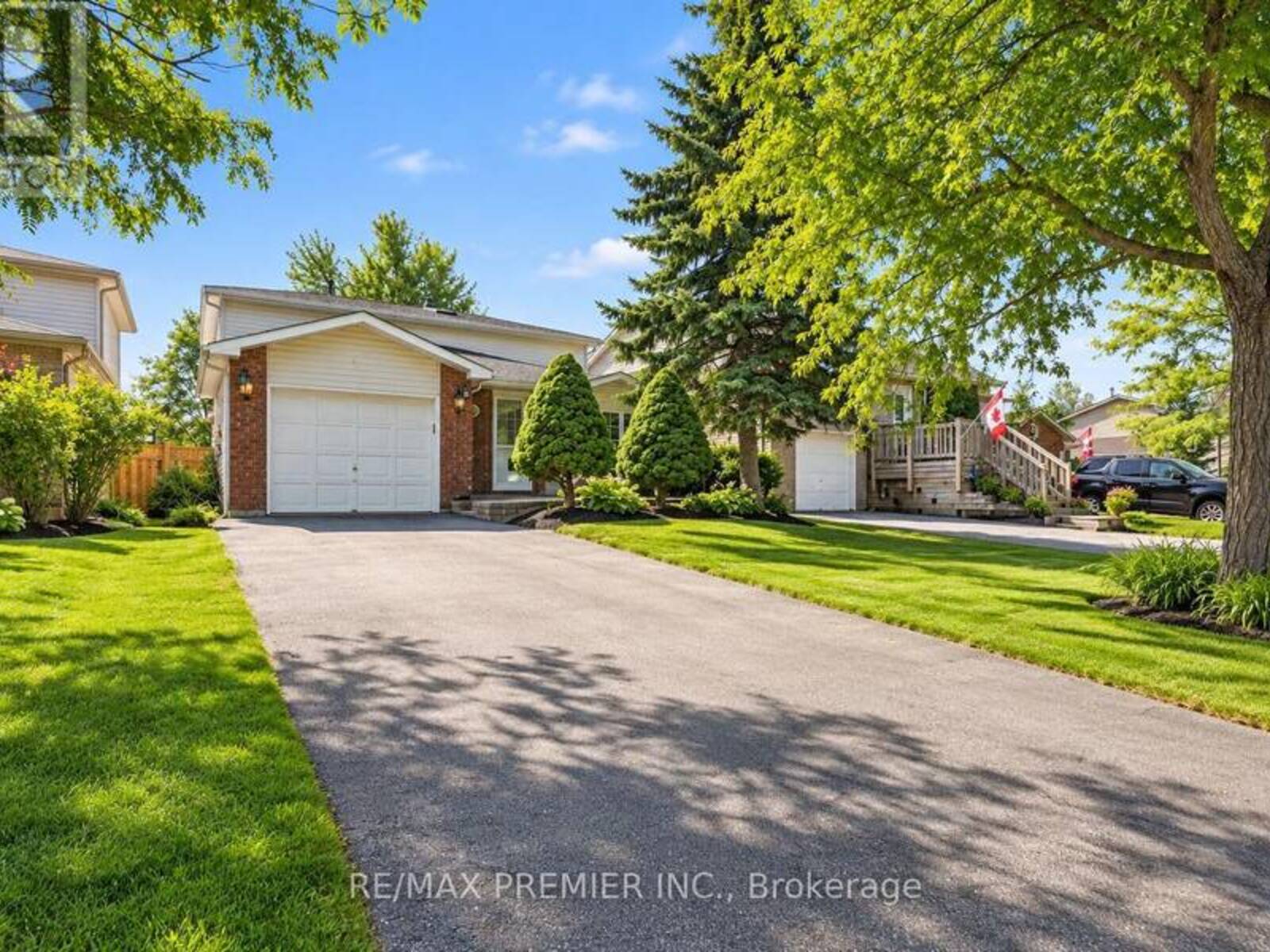 54 HERSEY CRESCENT N, Barrie, Ontario L4N 8R2