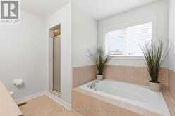 2241 GLAZEBROOK CIRCLE | Oakville Ontario | Slide Image Thirty