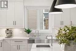 420 OAKWOOD DRIVE | Burlington Ontario | Slide Image Twelve