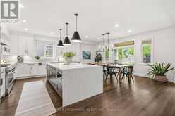 420 OAKWOOD DRIVE | Burlington Ontario | Slide Image Eight