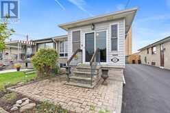 29 HEAVITREE DRIVE | Toronto Ontario | Slide Image Two