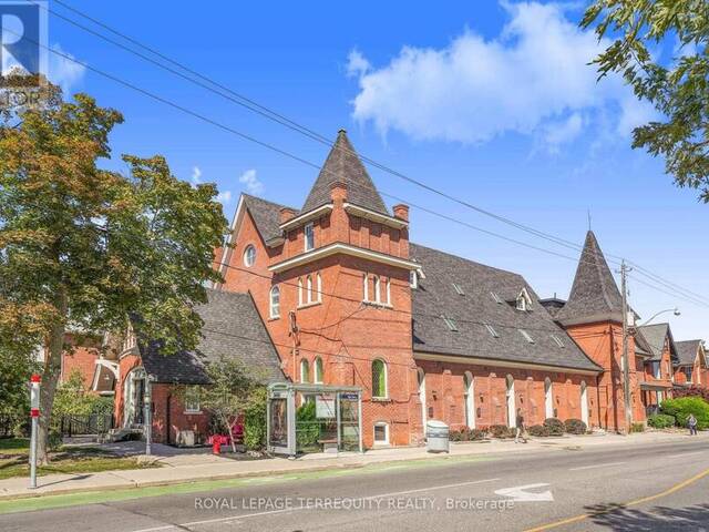 #2 - 200 ANNETTE STREET Toronto Ontario, M6P 1P6 - 3 Bedrooms Condo For Sale