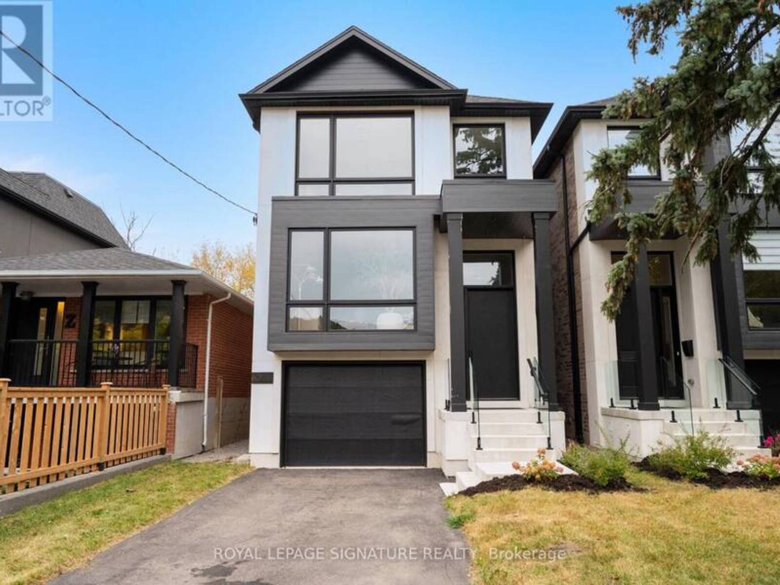 62 ASH CRESCENT, Toronto, Ontario M8W 1E6