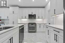 209 JEFFREY PLACE | Kitchener Ontario | Slide Image Four