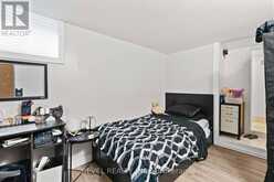 33 CLINE AVENUE N | Hamilton Ontario | Slide Image Sixteen