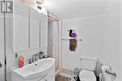 33 CLINE AVENUE N | Hamilton Ontario | Slide Image Eighteen