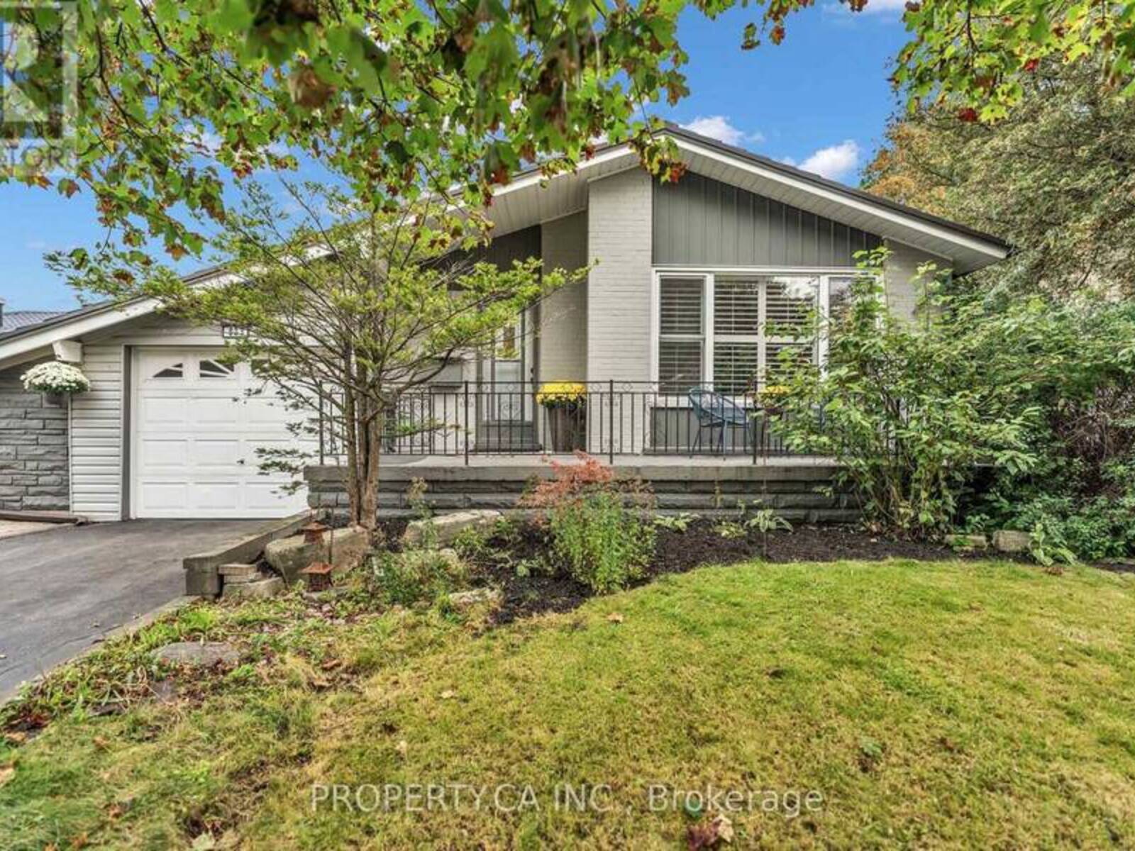 833 KROSNO BOULEVARD, Pickering, Ontario L1W 1H1
