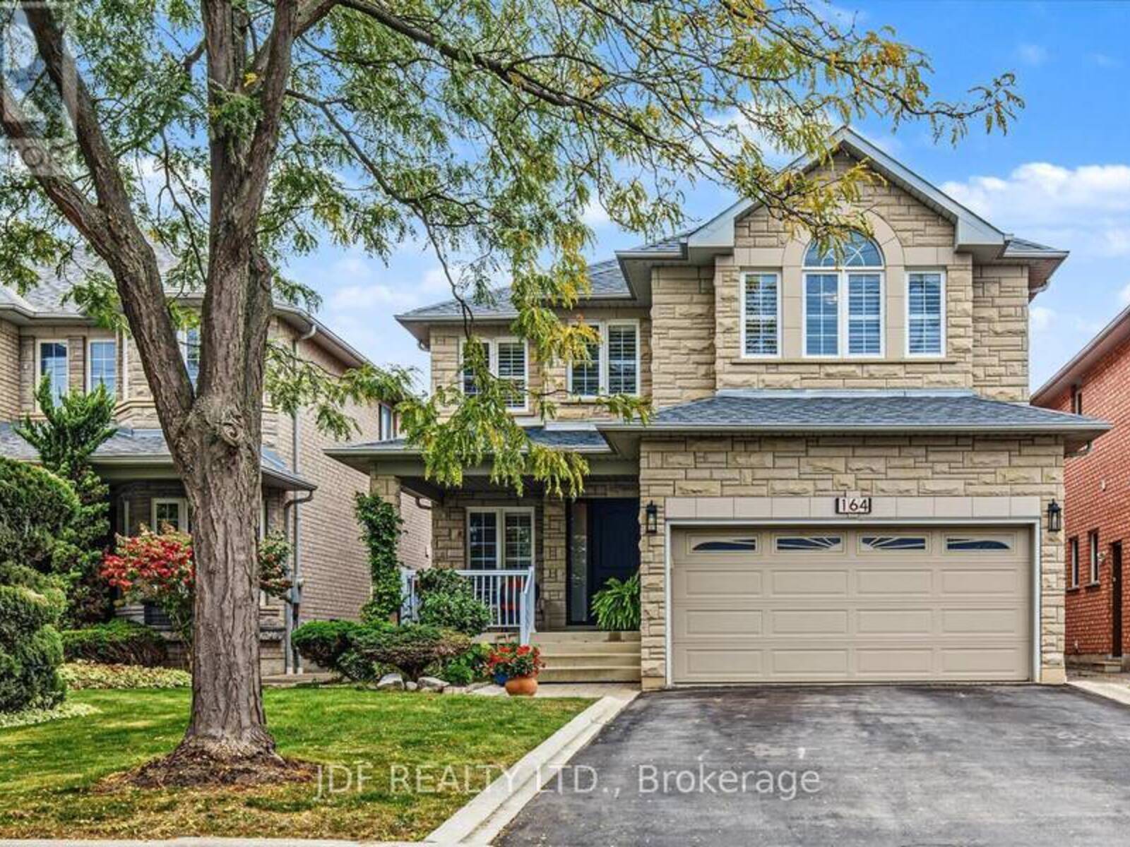 164 GOLDEN GATE CIRCLE, Vaughan, Ontario L4H 1N6