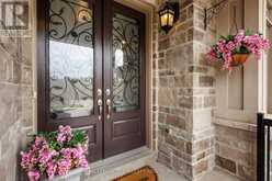 244 FREDERICK CURRAN LANE | Newmarket Ontario | Slide Image Four