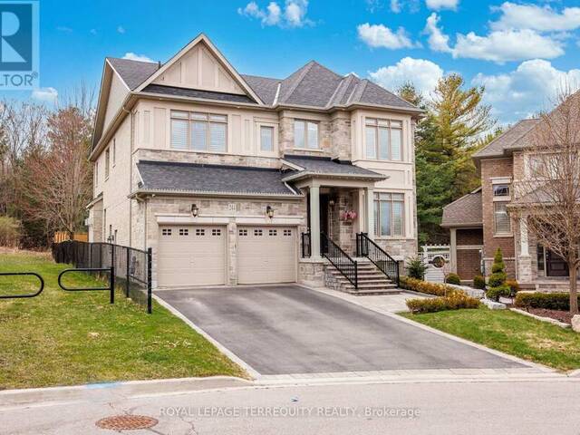 244 FREDERICK CURRAN LANE Newmarket Ontario, L3X 0B9 - 5 Bedrooms Home For Sale