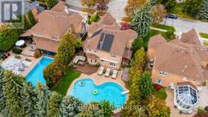785 QUANTRA CRESCENT | Newmarket Ontario | Slide Image Three