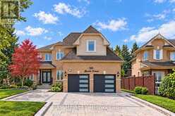 785 QUANTRA CRESCENT | Newmarket Ontario | Slide Image Fifty