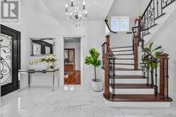 785 QUANTRA CRESCENT | Newmarket Ontario | Slide Image Nine