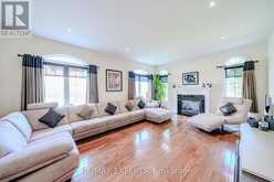 6 ELYSSA DRIVE | Richmond Hill Ontario | Slide Image Eleven