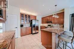 6 ELYSSA DRIVE | Richmond Hill Ontario | Slide Image Sixteen