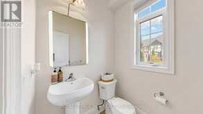30 FAIRMONT RIDGE TRAIL | Nobleton Ontario | Slide Image Ten