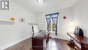 30 FAIRMONT RIDGE TRAIL | Nobleton Ontario | Slide Image Eleven