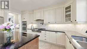 30 FAIRMONT RIDGE TRAIL | Nobleton Ontario | Slide Image Nineteen