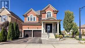 30 FAIRMONT RIDGE TRAIL | Nobleton Ontario | Slide Image Two