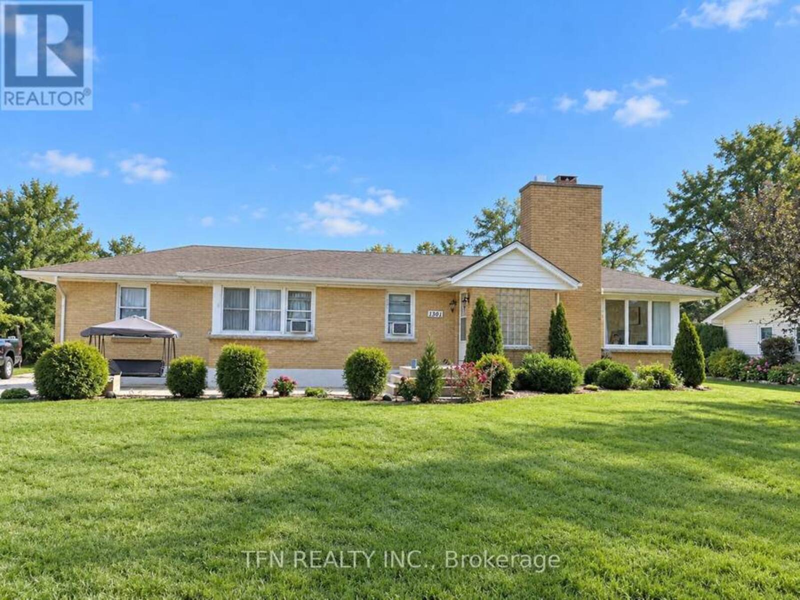 1301 NIAGARA RIVER PARKWAY, Fort Erie, Ontario L2A 5M4