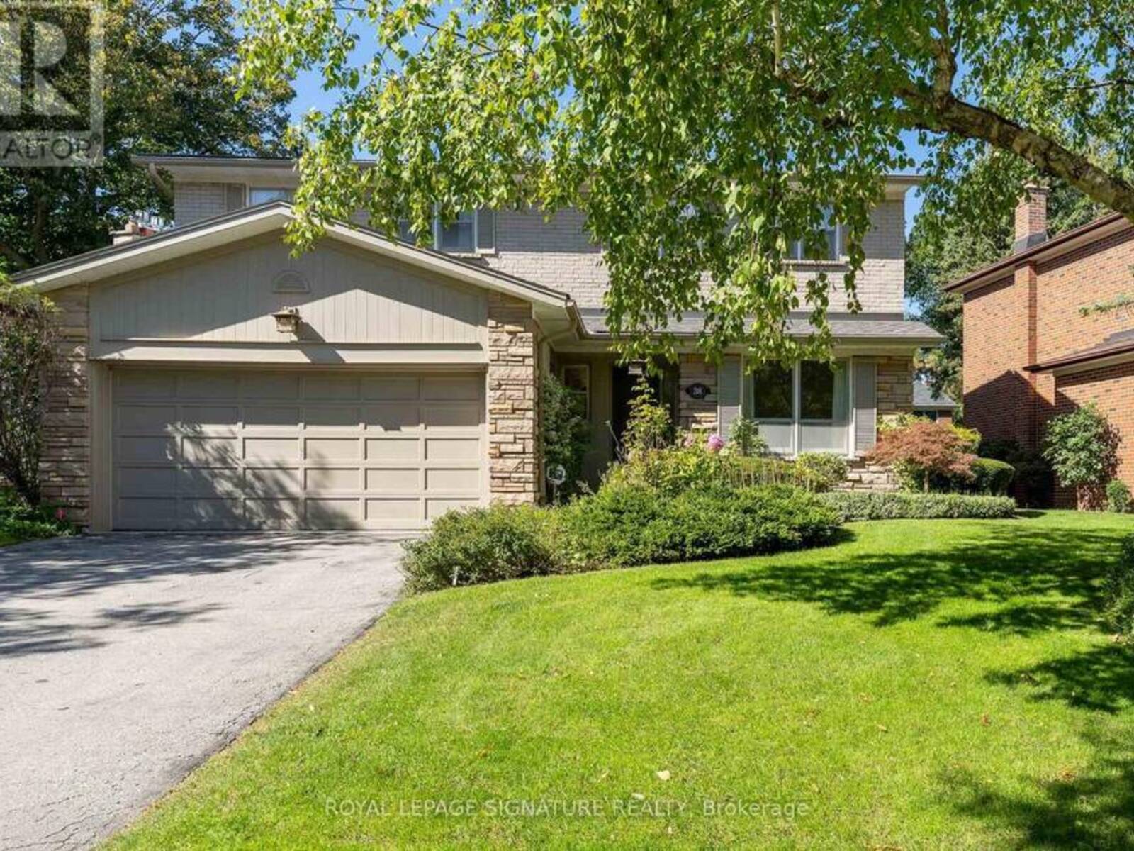 38 DANVILLE DRIVE, Toronto, Ontario M2P 1J1